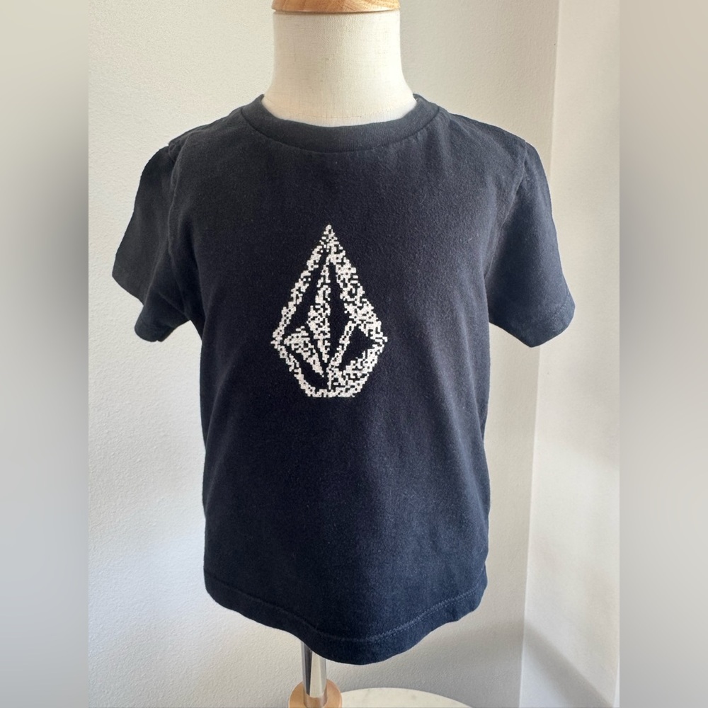 Volcom black and white short sleeve T-shirt size 2T.